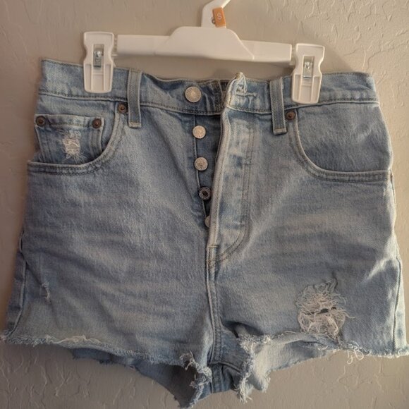 Levi’s Cutoff Ribcage Denim Jean Shorts Size 26, Pre-owned - Picture 1 of 7